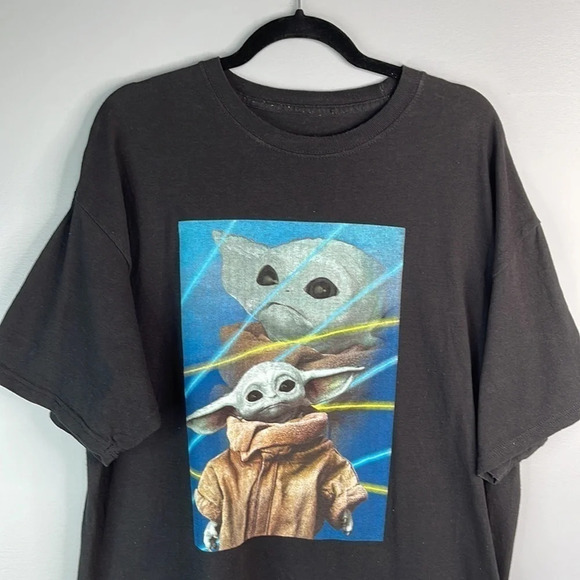 STAR WARS Mens Black Grogu Baby Yoda The Manalorian Graphic Crewneck T-Shirt XL - Picture 4 of 11